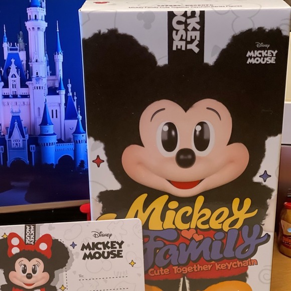 Disney Mickey Mouse Family Cute Together Minnie Keychain Series Figures - Picture 1 of 2